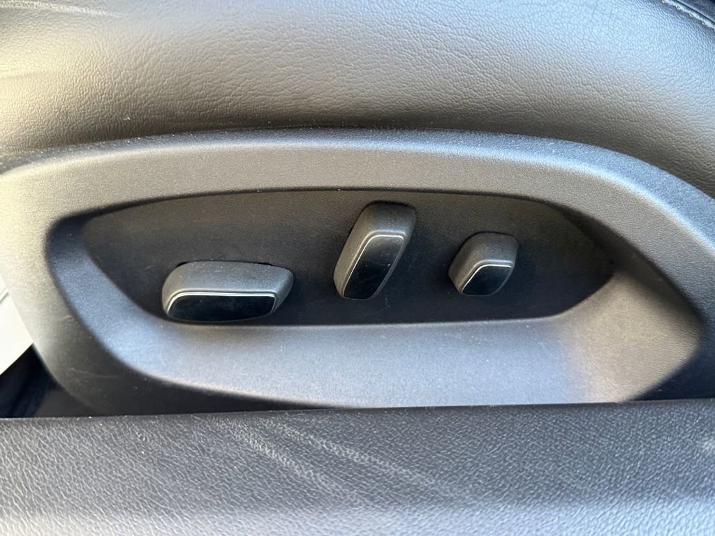 Used 2016 Chevrolet Corvette Z06 w/ 3LZ Preferred Equipment Group image 23