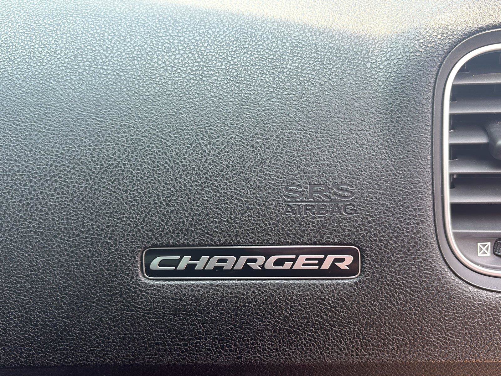 Used 2017 Dodge Charger R/T Scat Pack w/ Dynamics Package RWD image 25