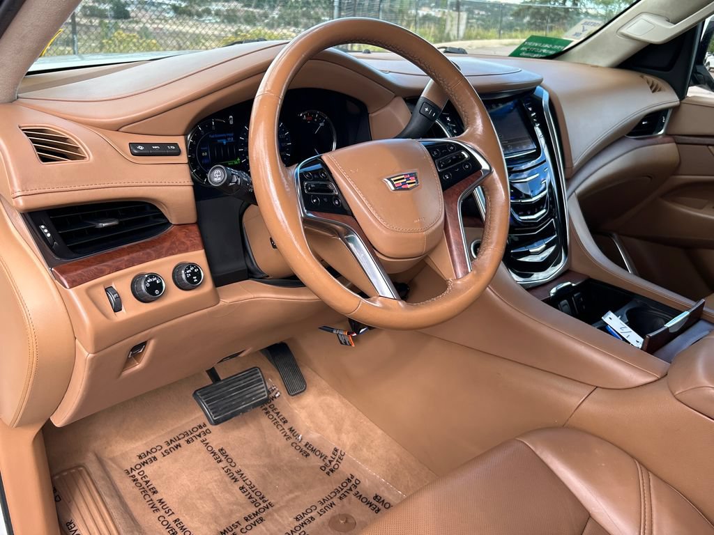Used 2016 Cadillac Escalade ESV Platinum AWD/4WD image 8