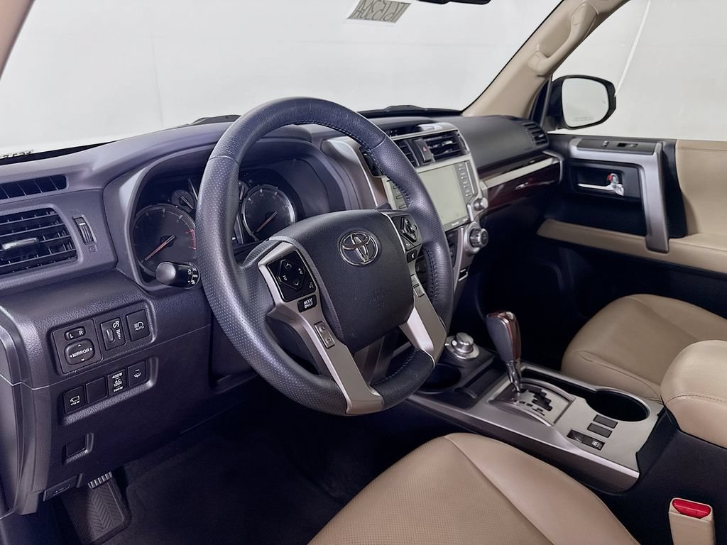 Used 2022 Toyota 4Runner Limited AWD/4WD image 8