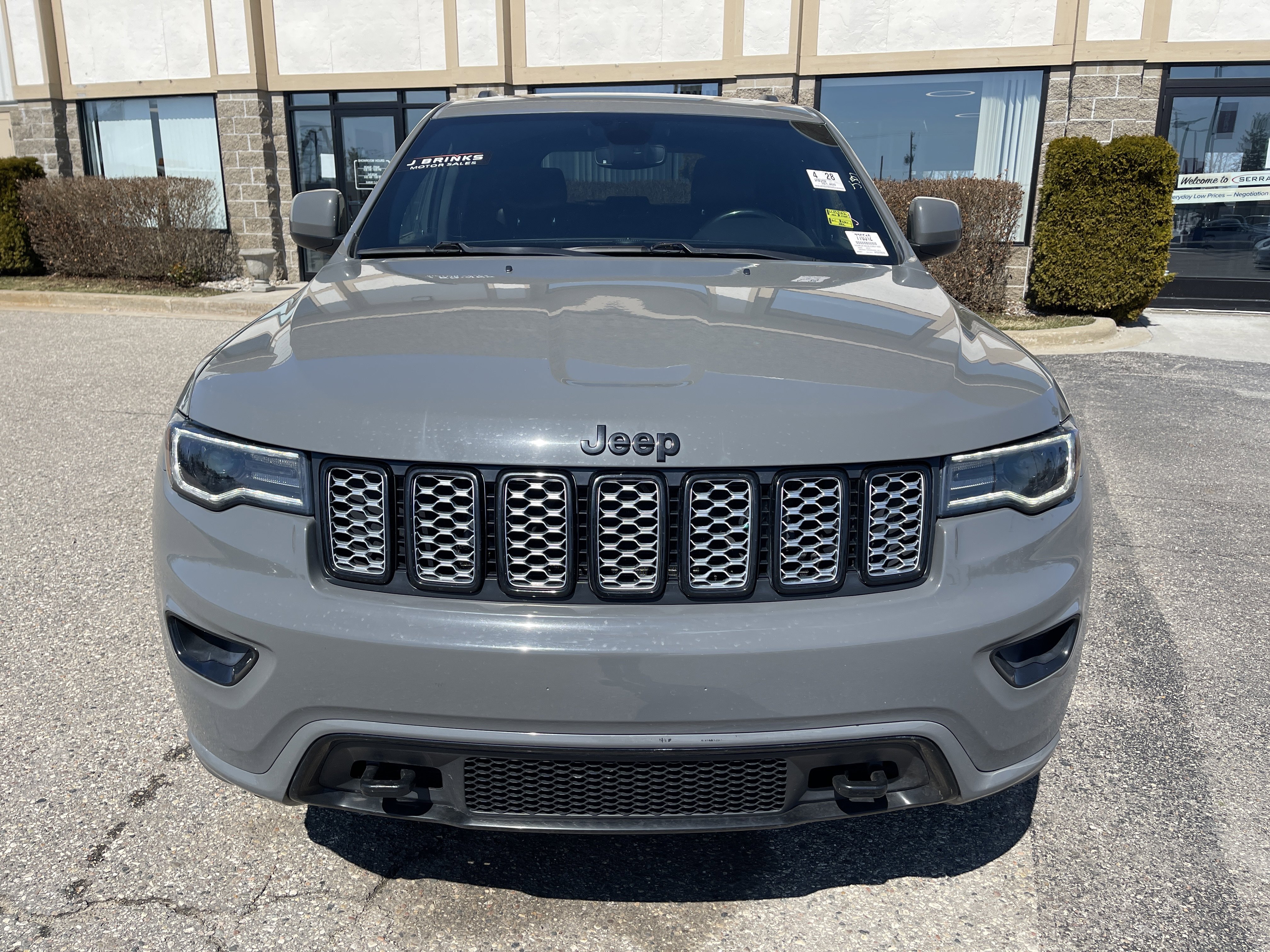 Used 2020 Jeep Grand Cherokee Altitude AWD/4WD image 9