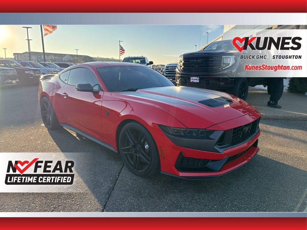 Used 2024 Ford Mustang Dark Horse image 4