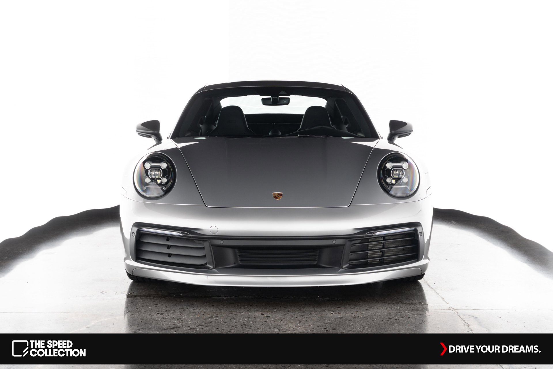 Used 2024 Porsche 911 Carrera T image 3
