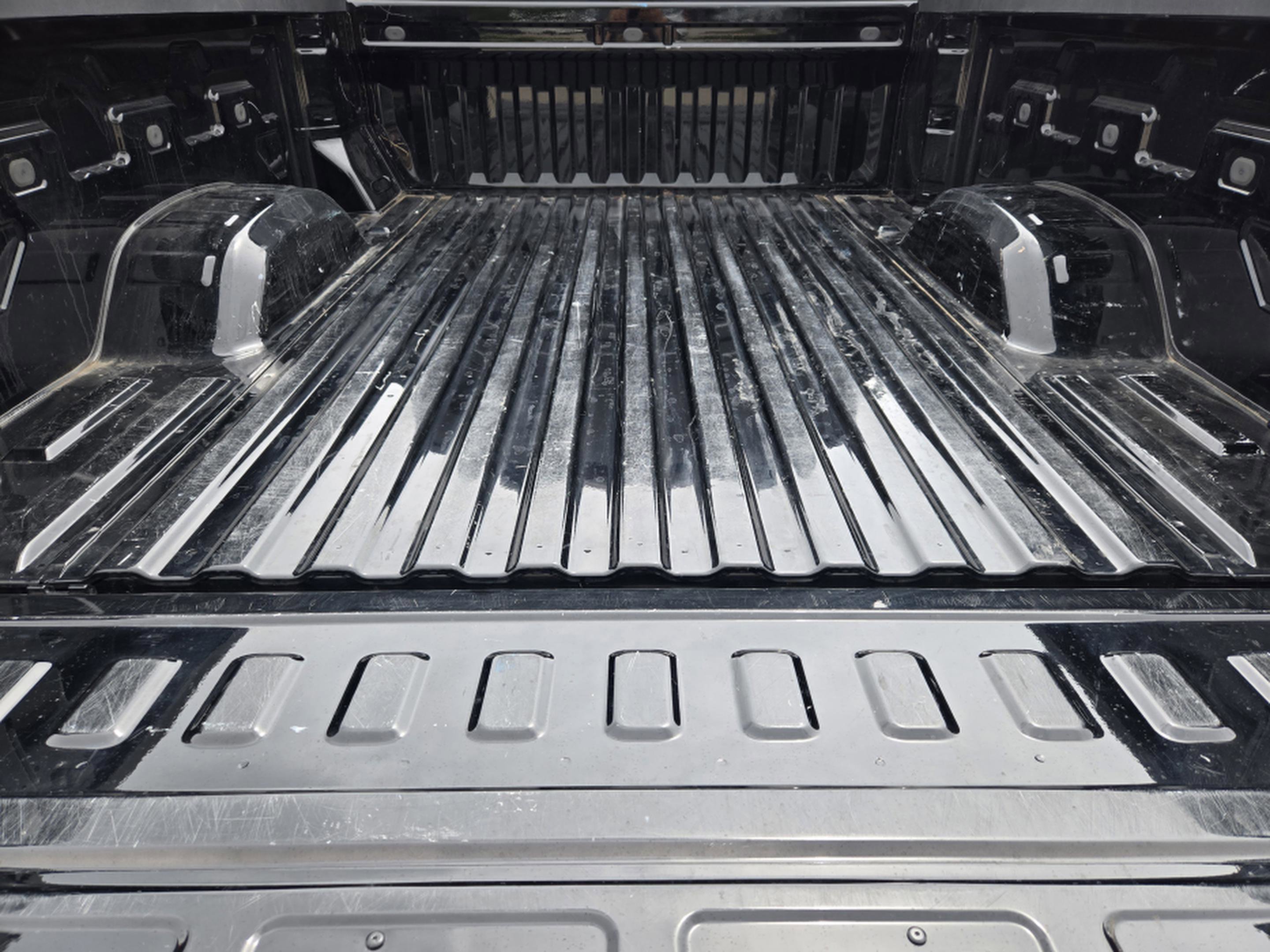 Used 2023 Chevrolet Silverado 2500 Custom w/ Custom Value Package image 29