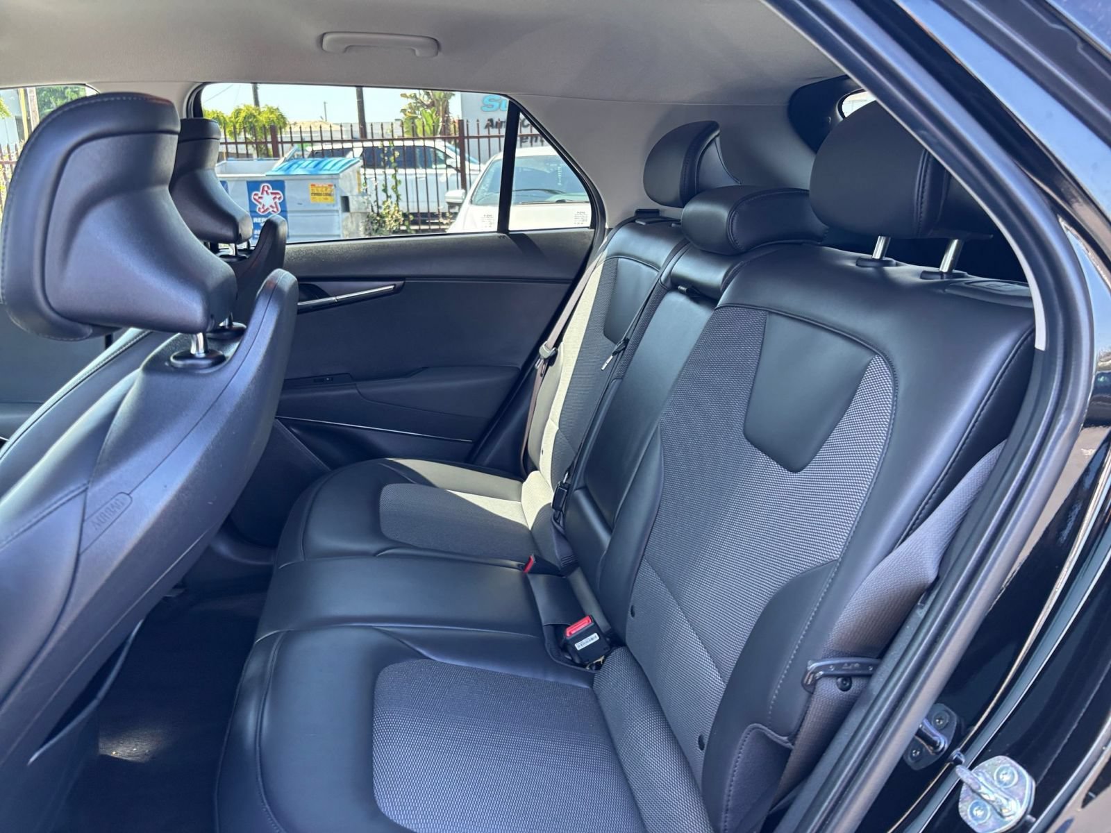 Used 2024 Kia Niro Wind FWD image 33