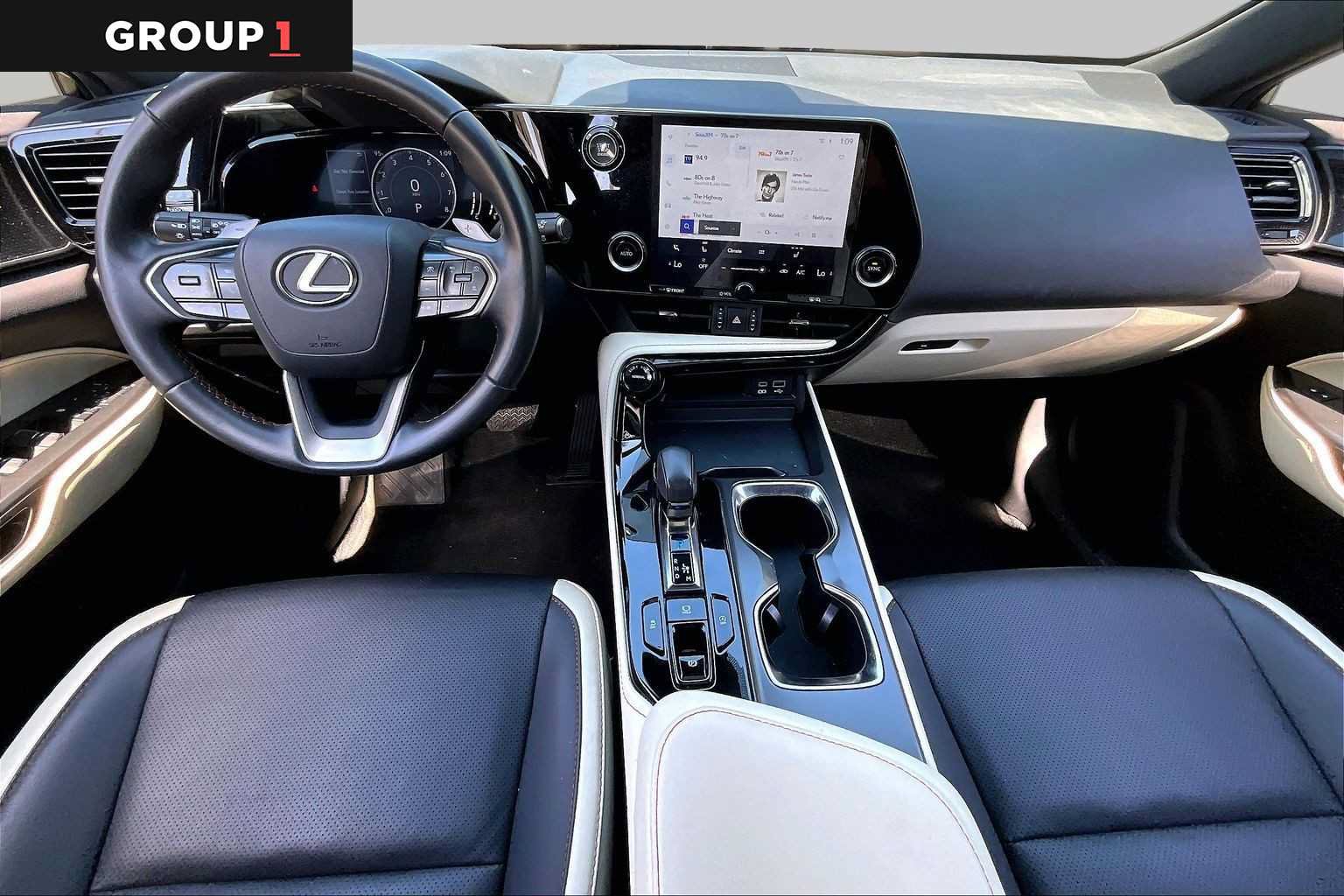 Used 2024 Lexus NX 250 FWD w/ Towing Package (2000 Lbs) image 13