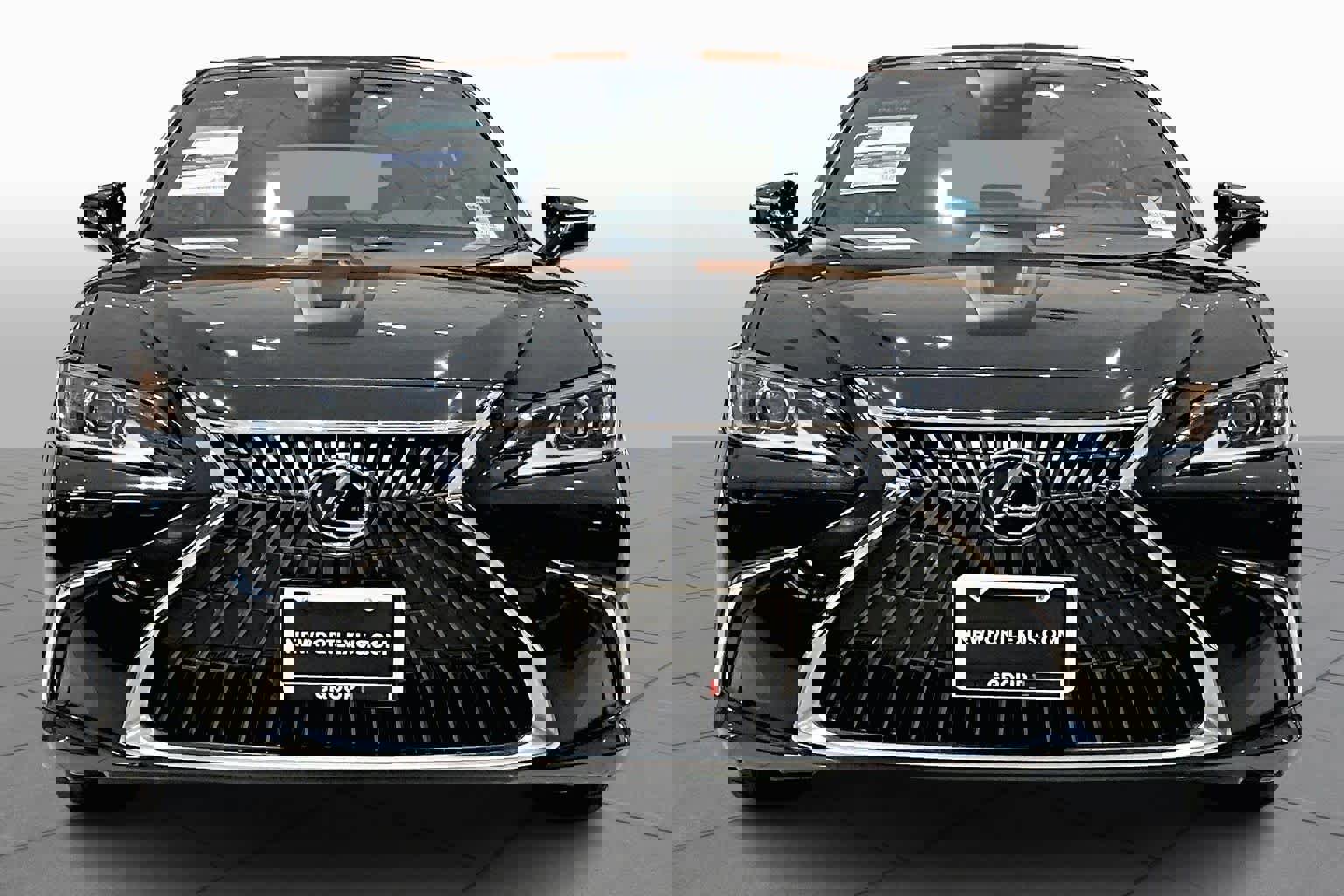 Used 2024 Lexus ES 350 w/ Premium Package image 3