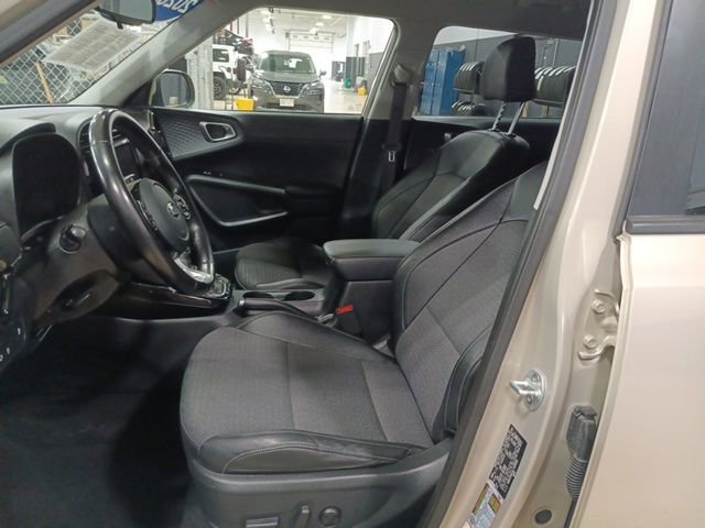 Used 2020 Kia Soul EX image 12