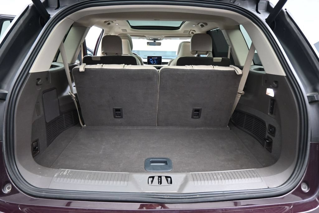 Used 2023 Lincoln Aviator Reserve w/ Equipment Group 201A RWD image 32