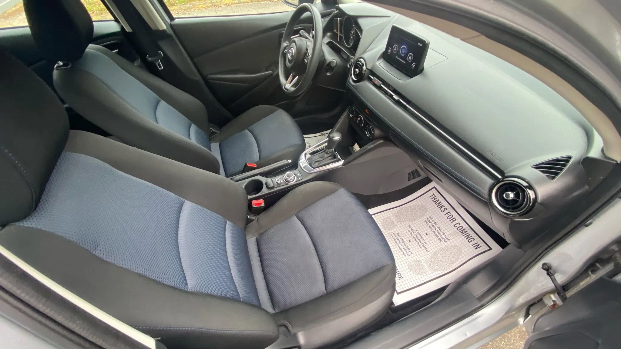 Used 2019 Toyota Yaris LE image 13