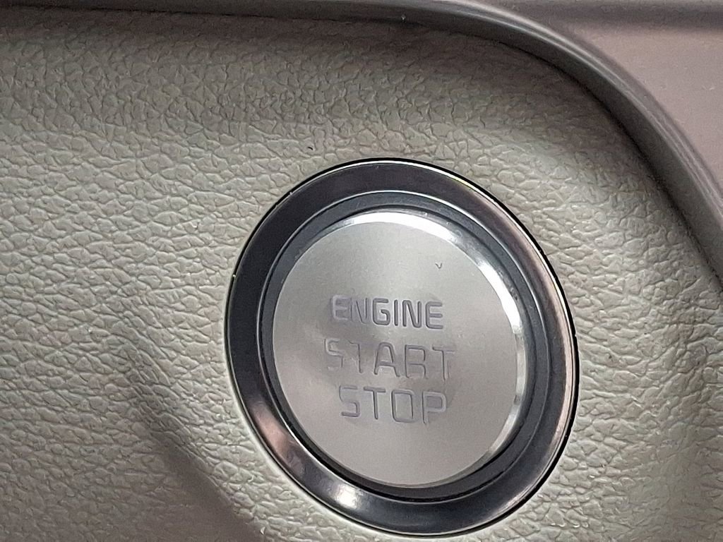 Used 2023 Kia Telluride EX w/ EX Captain's Chair Package image 25
