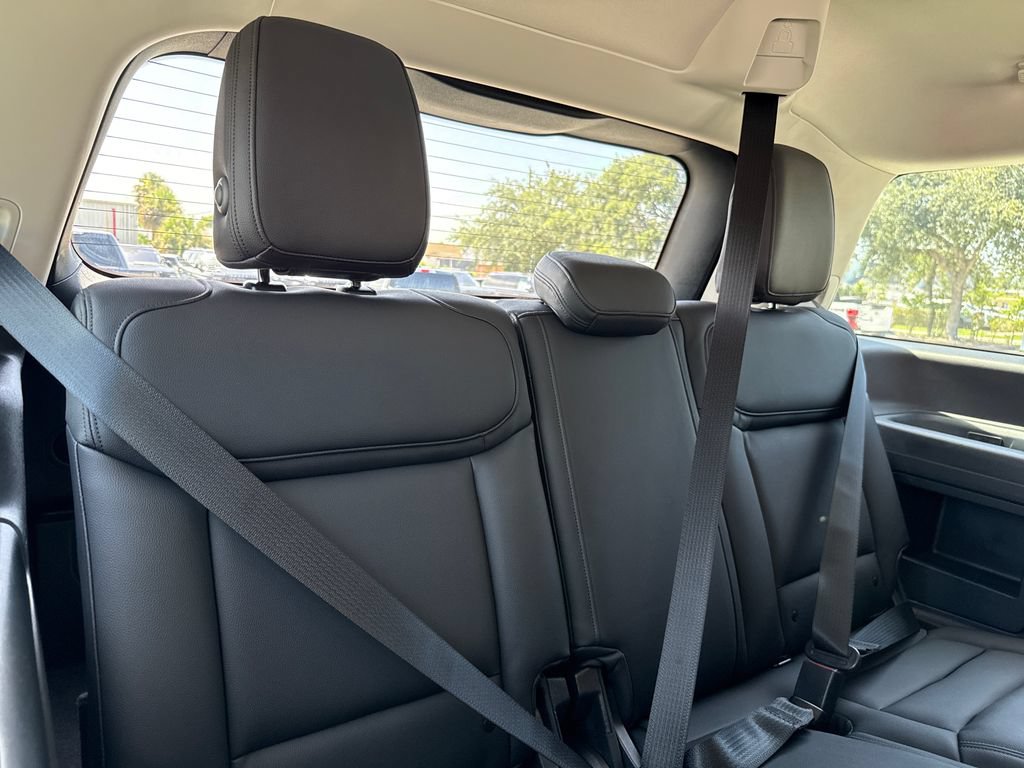 Certified 2025 Ford Expedition Active RWD image 30