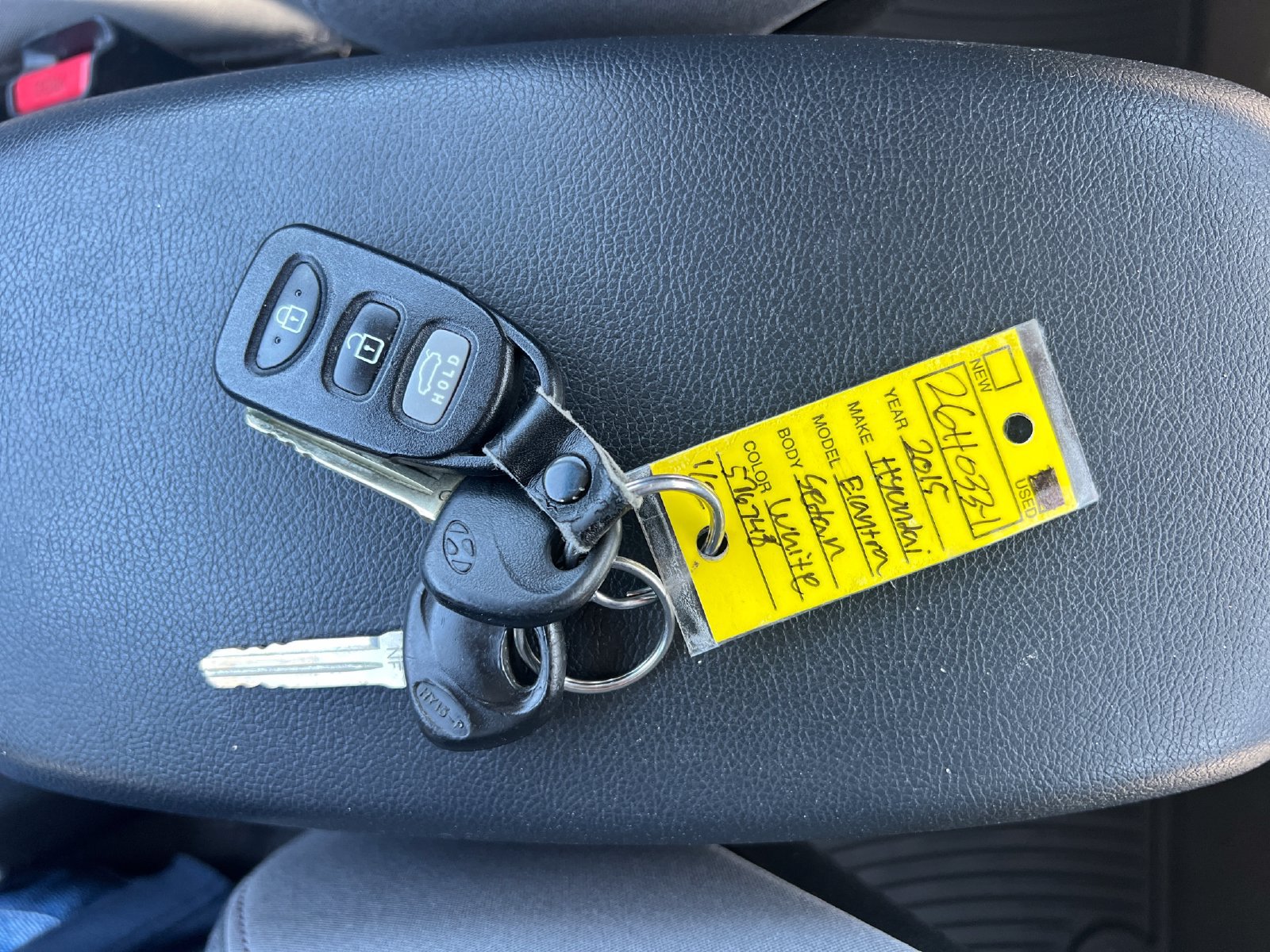 Used 2015 Hyundai Elantra SE FWD image 29