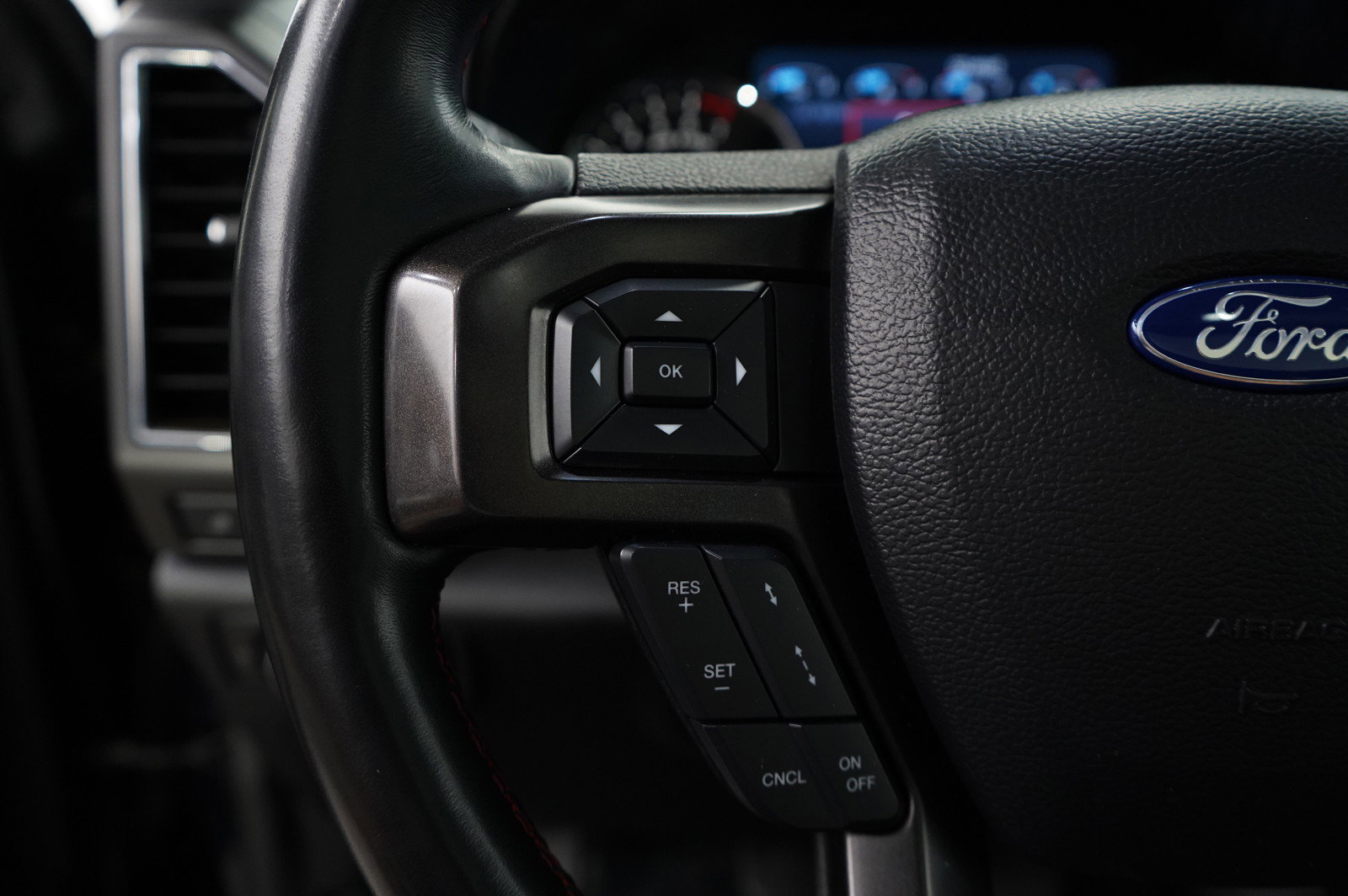 Used 2021 Ford Expedition Limited w/ Equipment Group 303A image 21