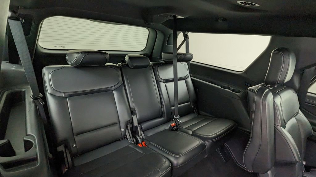 Certified 2025 Ford Expedition Max Platinum w/ Stealth Appearance Package AWD/4WD image 40