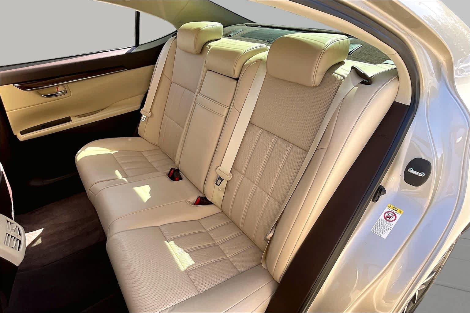 Used 2016 Lexus ES 350 FWD image 21