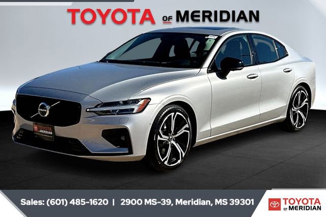 Used 2024 Volvo S60 B5 Ultimate w/ Climate Package image 9