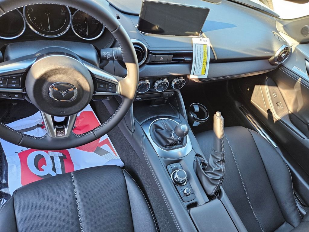 New 2025 MAZDA MX-5 Miata RF Grand Touring image 8