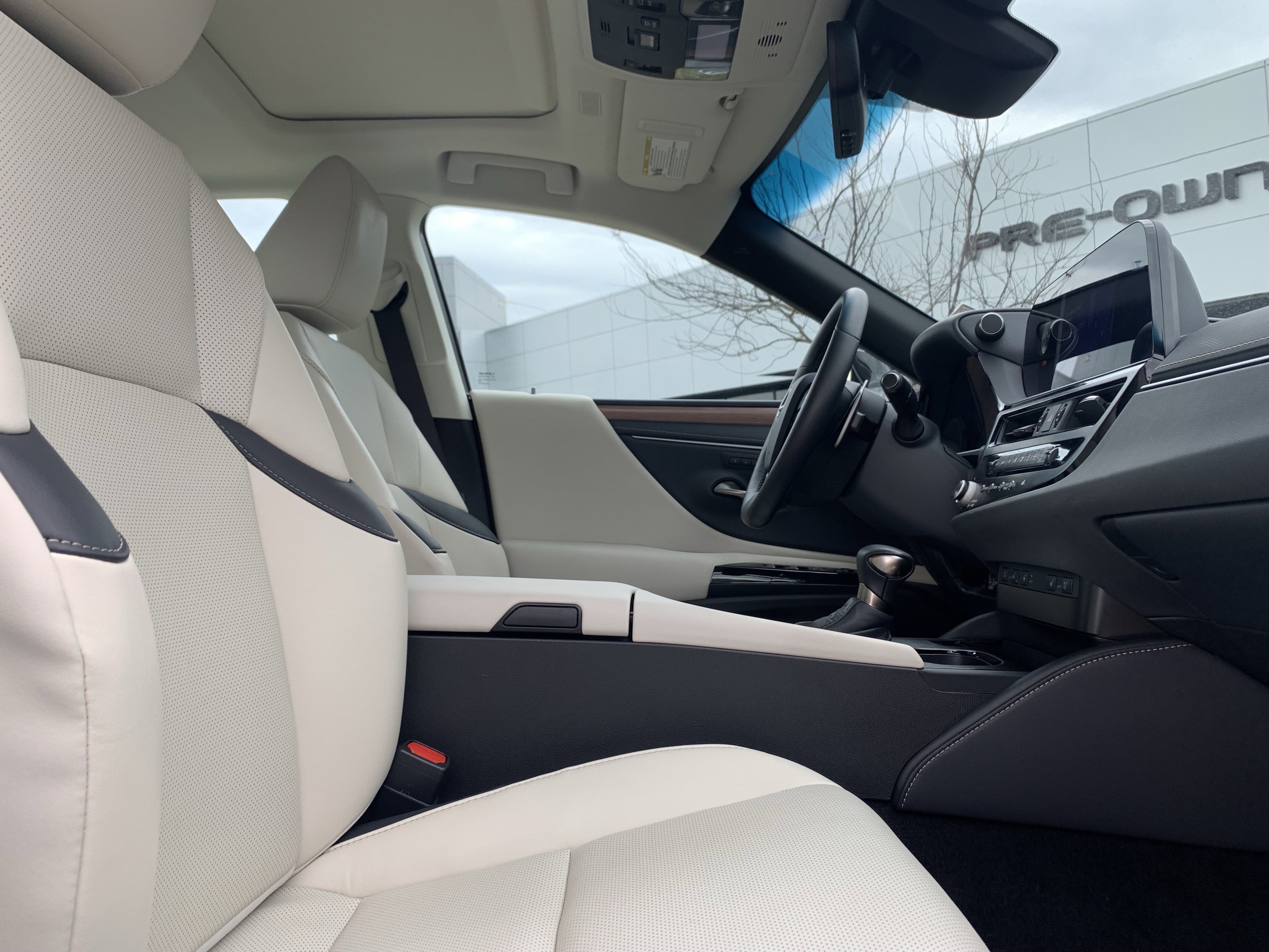 Certified 2025 Lexus ES 350 w/ Premium Package image 35