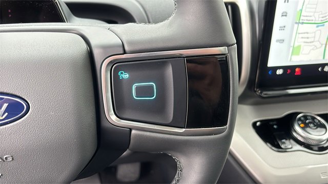 New 2025 Ford Expedition Active image 18