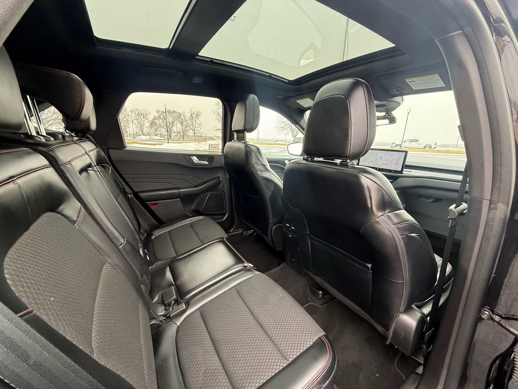 Used 2023 Ford Escape ST-Line w/ Tech Pack #1 image 13