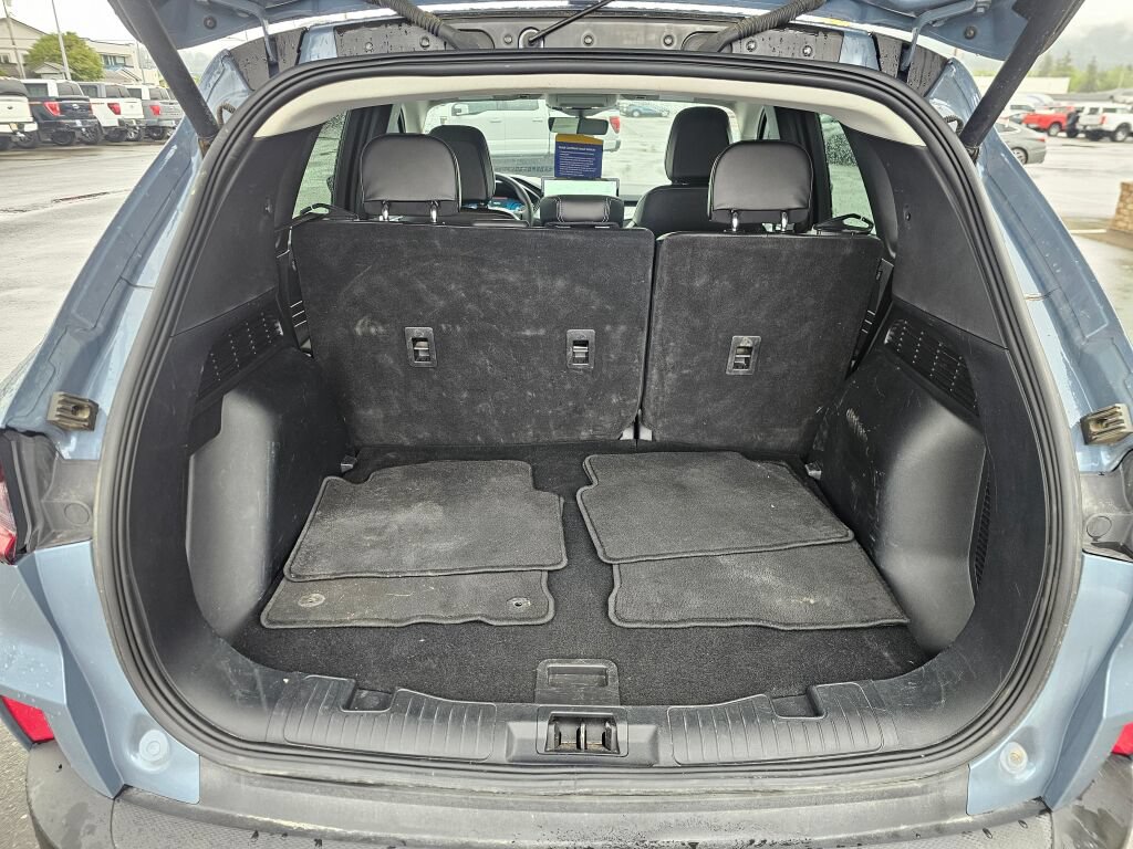 Certified 2025 Ford Escape Platinum AWD/4WD image 10