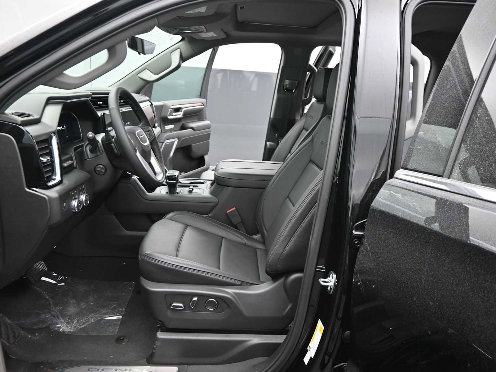 New 2026 GMC Sierra 1500 Denali w/ Denali Reserve Package image 16