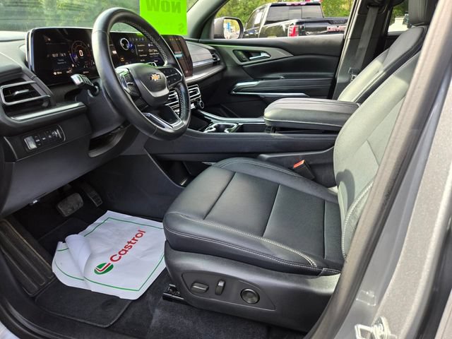 Used 2026 Chevrolet Traverse LT AWD/4WD image 10