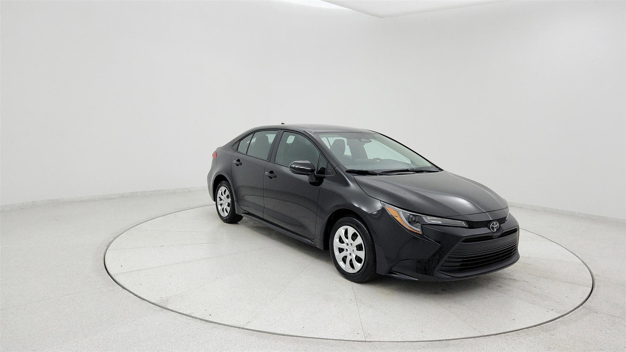 Used 2026 Toyota Corolla LE FWD image 7