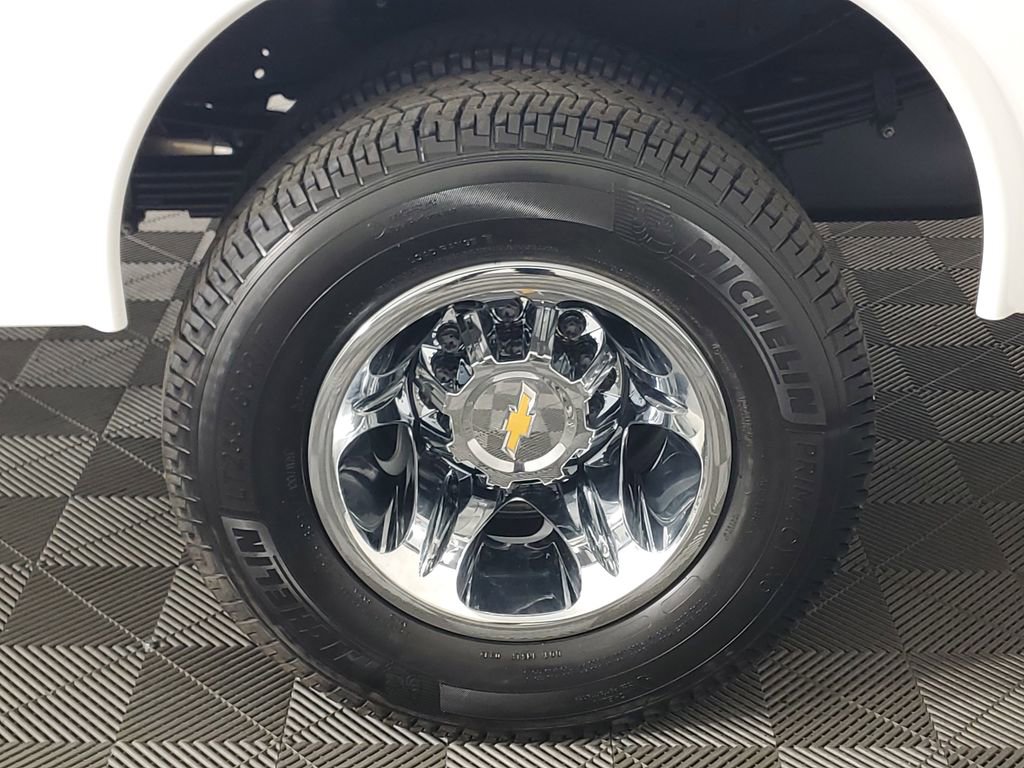 New 2026 Chevrolet Silverado 3500 LT w/ Convenience Package image 16