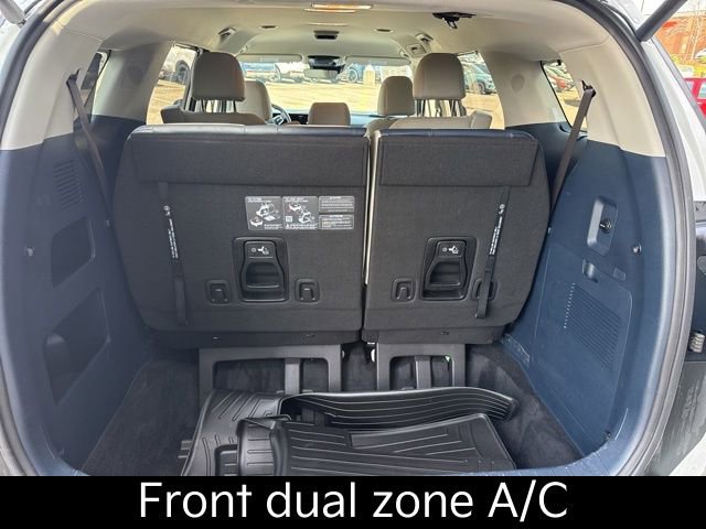 Certified 2025 Kia Carnival EX image 11