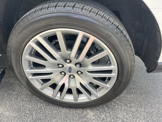 Used 2023 Ford Expedition Limited AWD/4WD image 14