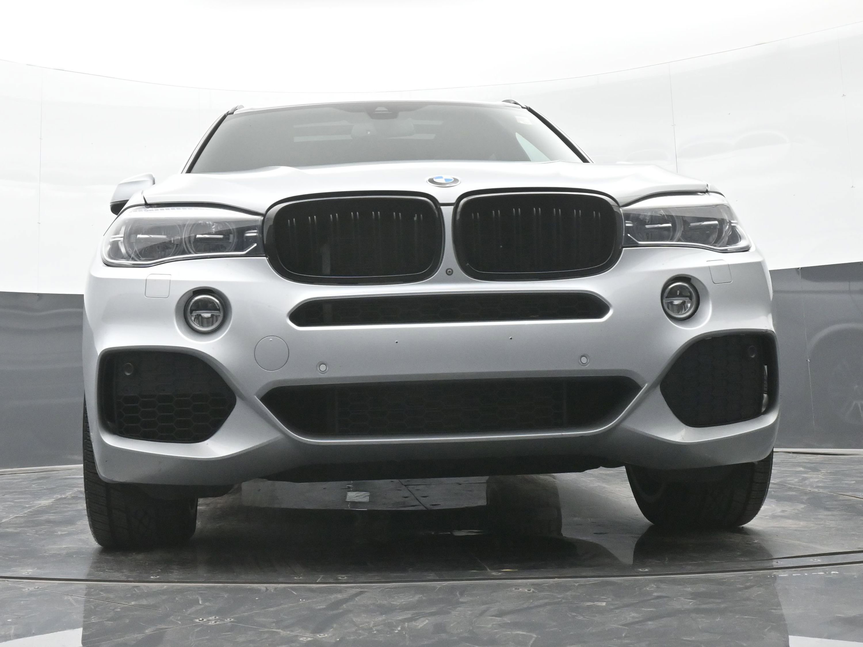 Used 2017 BMW X5 xDrive50i image 39