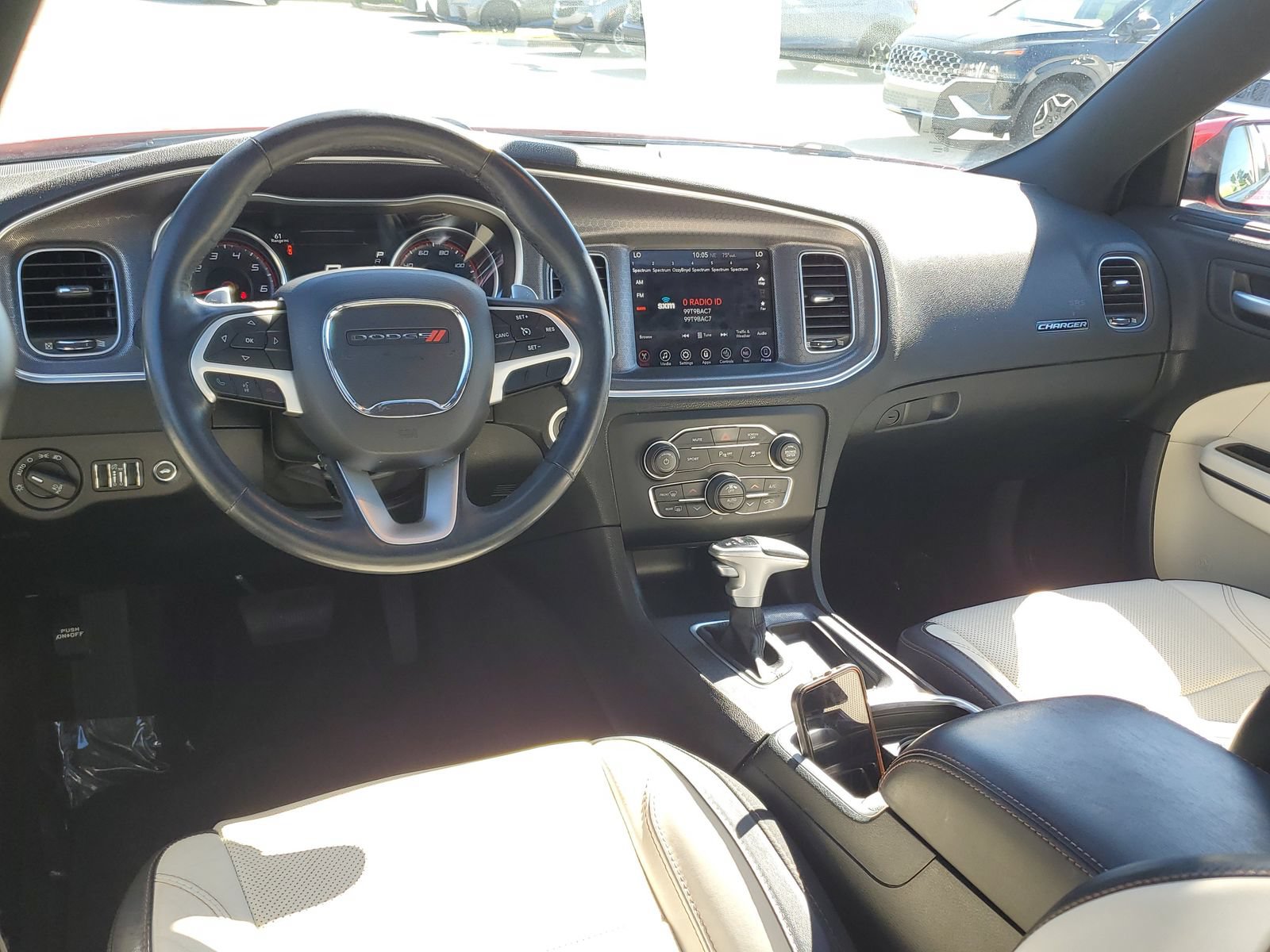 Used 2017 Dodge Charger SXT w/ AWD Plus Group image 9