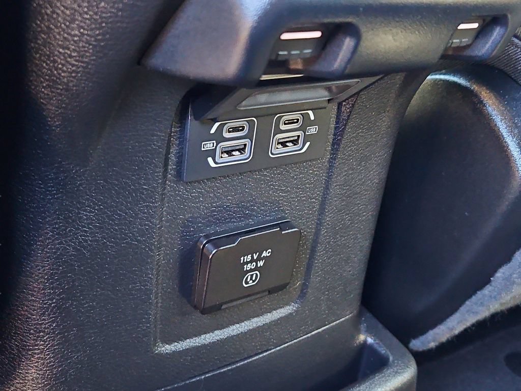 Used 2023 Jeep Wrangler Unlimited Sahara w/ Cold Weather Group AWD/4WD image 22