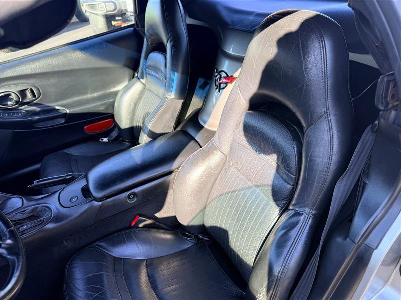 Used 2000 Chevrolet Corvette Convertible w/ Memory Pkg image 14