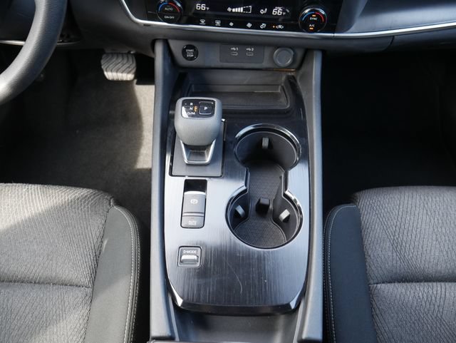 Used 2024 Nissan Rogue SV FWD image 20