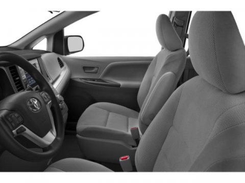 Used 2020 Toyota Sienna XLE w/ XLE Navigation Package FWD image 9