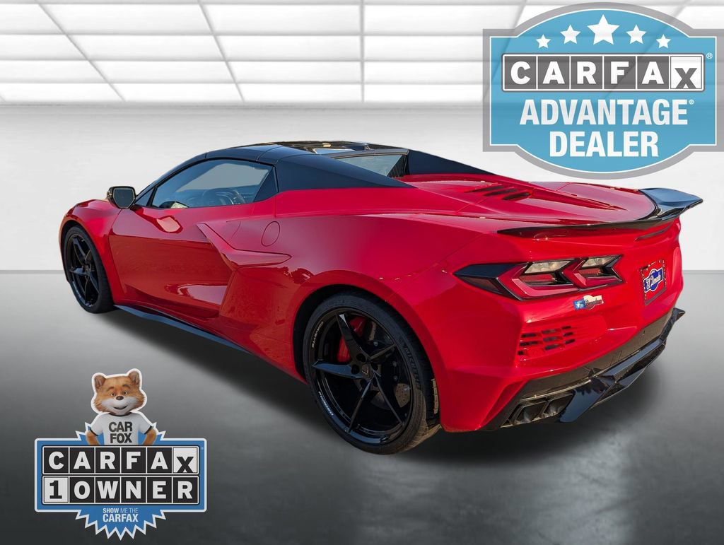Certified 2025 Chevrolet Corvette E-Ray w/ Stealth Interior Trim Package AWD/4WD image 2