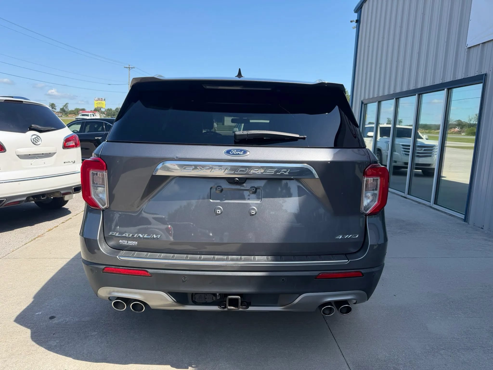 Used 2021 Ford Explorer Platinum w/ Equipment Group 601A AWD/4WD image 19