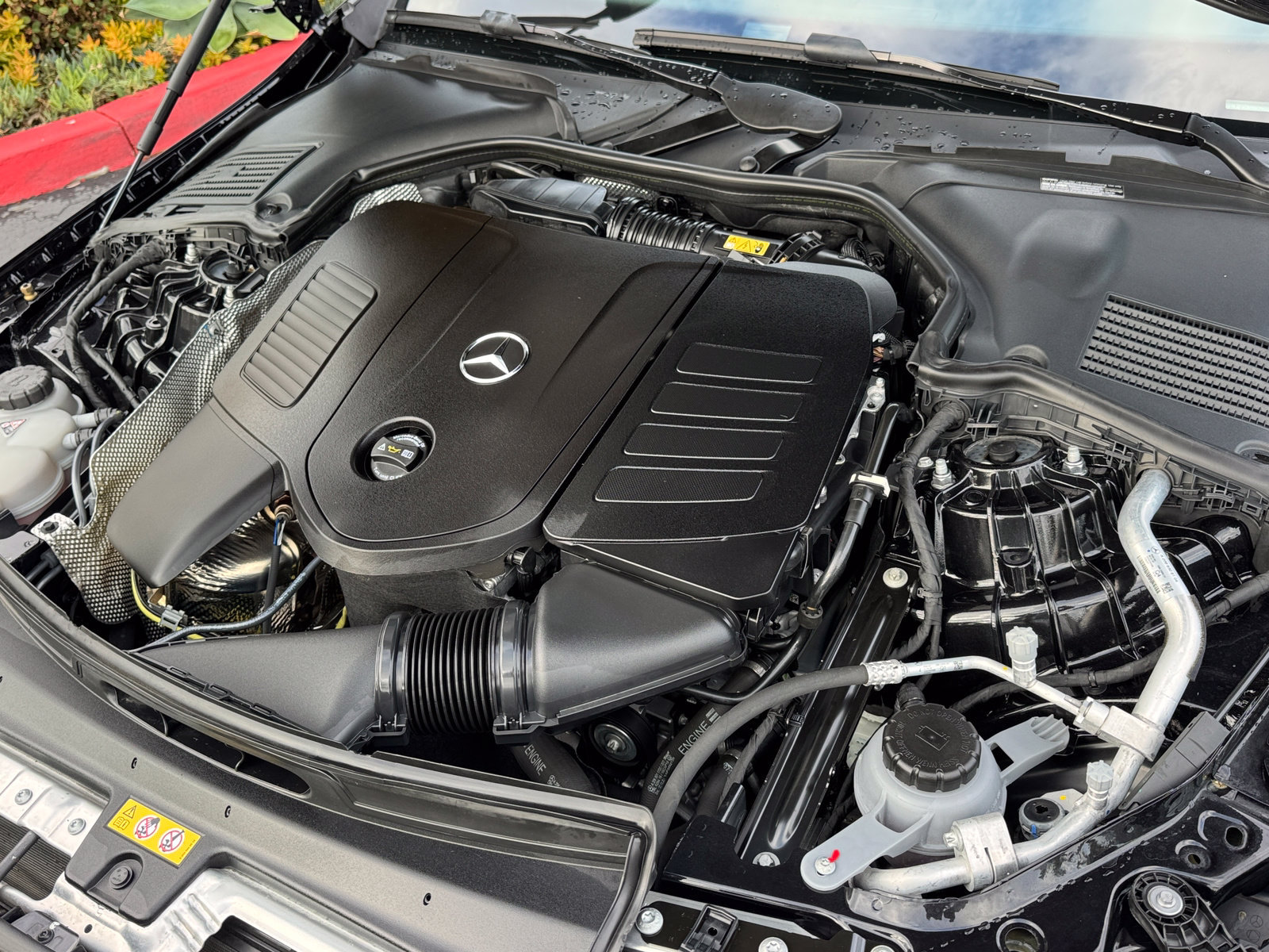 Used 2025 Mercedes-Benz C 300 Sedan image 6