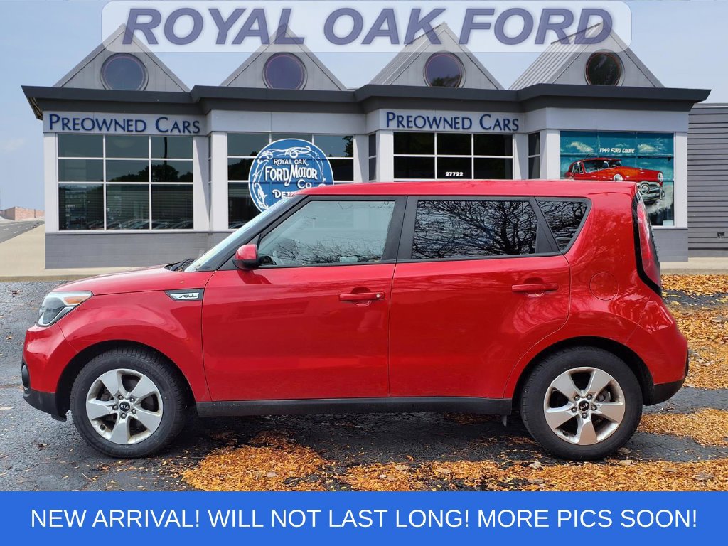 Used 2019 Kia Soul FWD image 2
