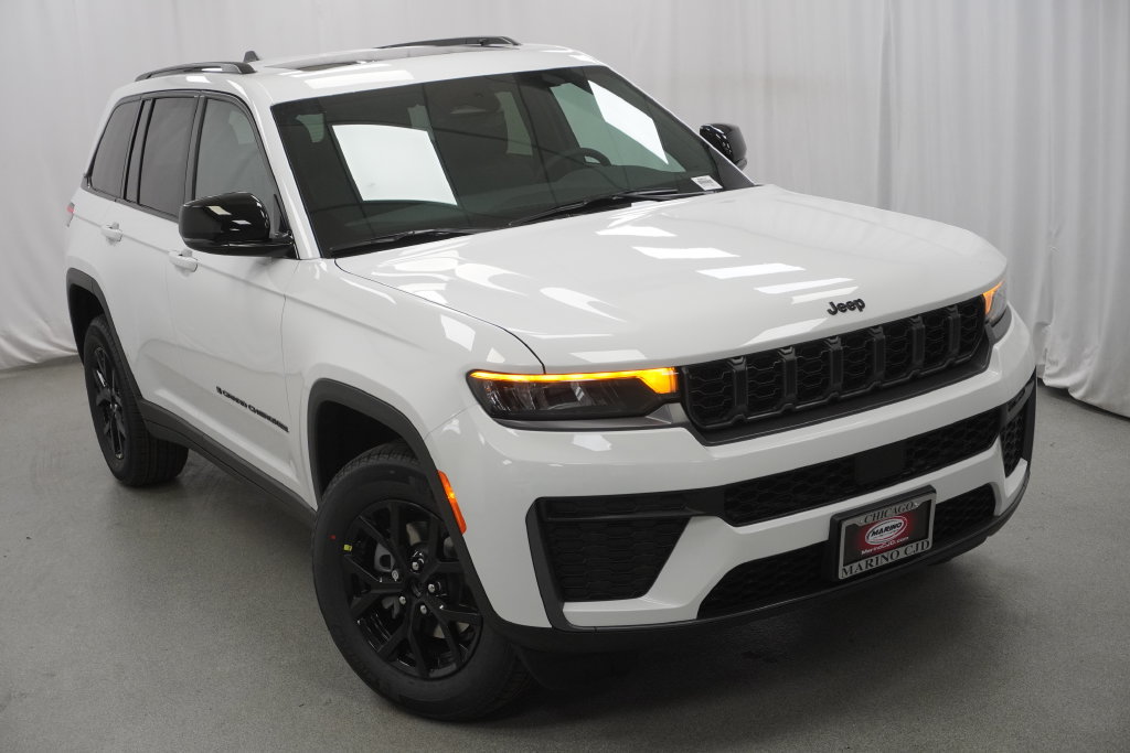 New 2026 Jeep Grand Cherokee Altitude AWD/4WD image 8