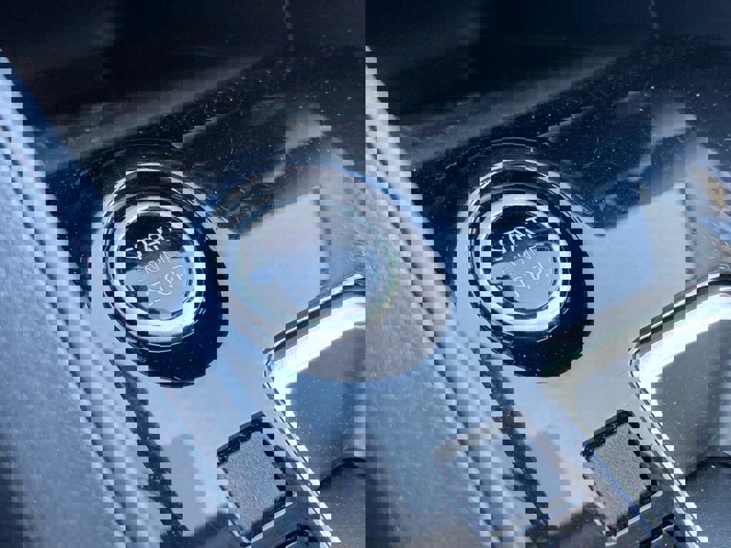 Used 2025 Nissan Versa SV image 24