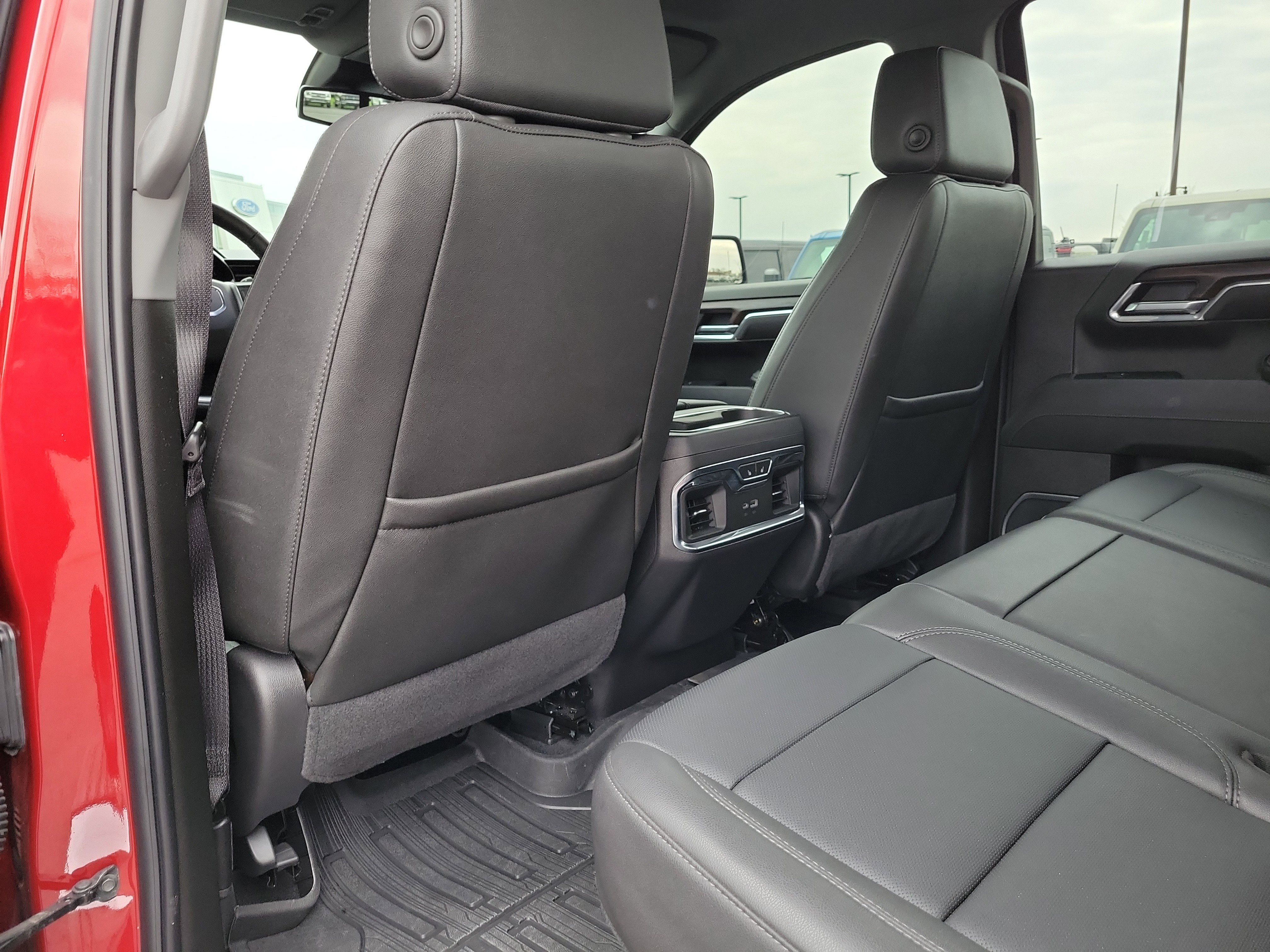 Used 2024 GMC Sierra 1500 SLT w/ SLT Premium Package image 17