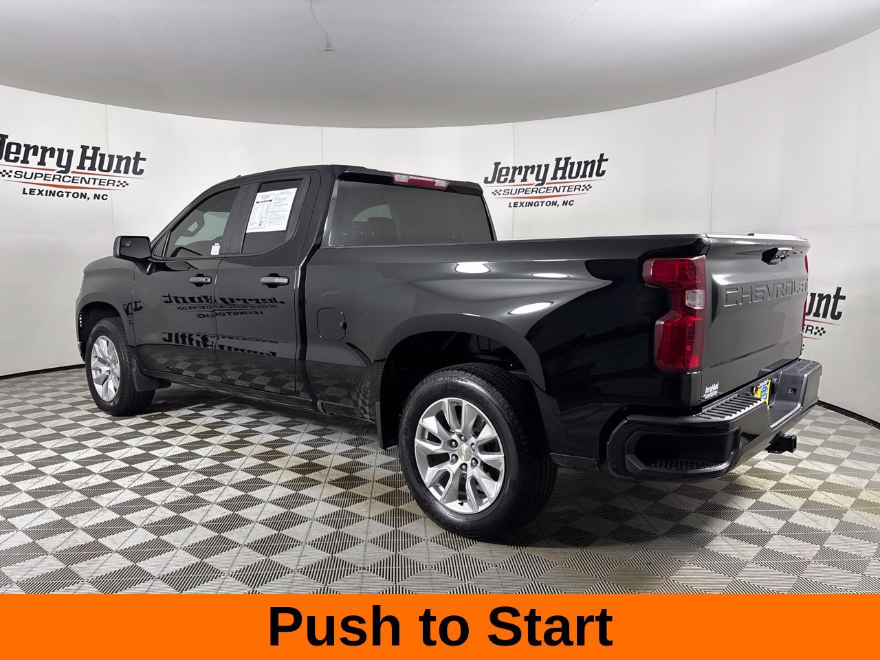 Used 2024 Chevrolet Silverado 1500 Custom AWD/4WD image 9