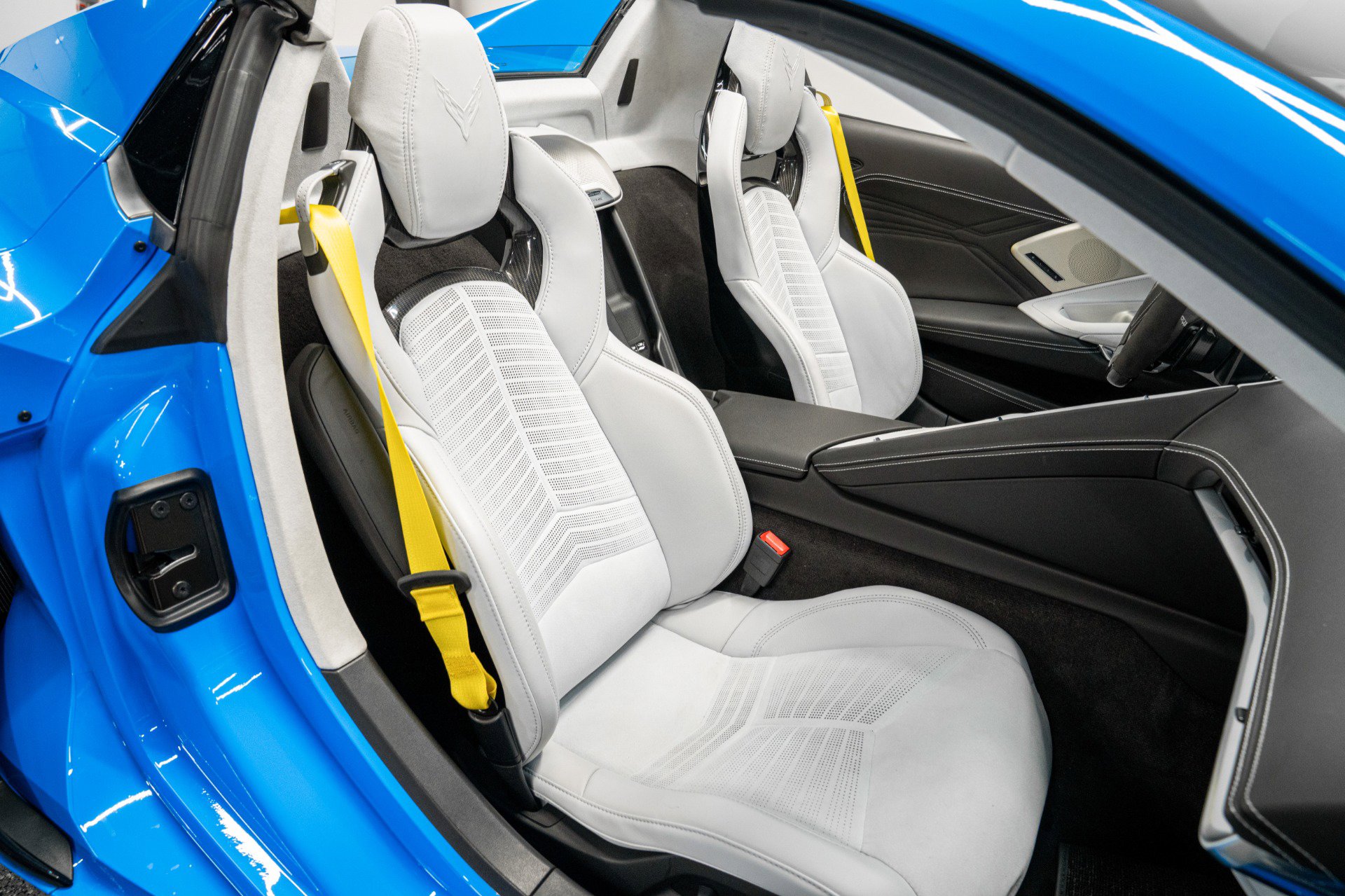 Used 2024 Chevrolet Corvette Z06 w/ Battery Protection Package image 23