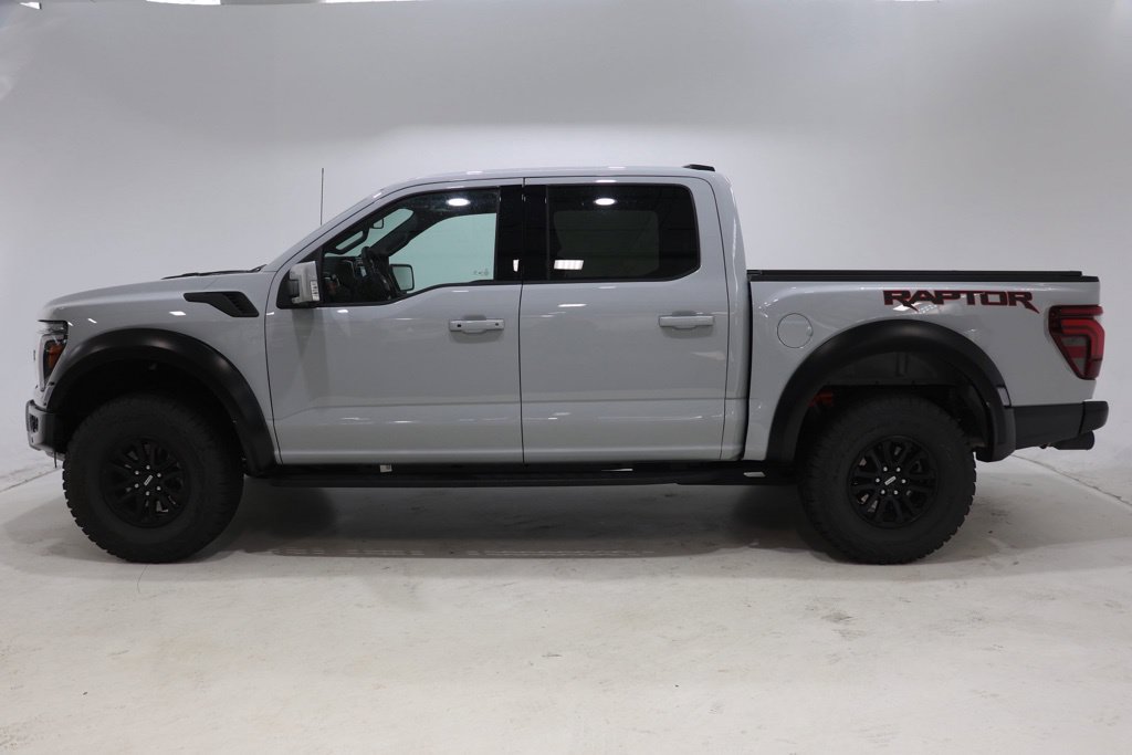 Used 2026 Ford F150 Raptor AWD/4WD image 4