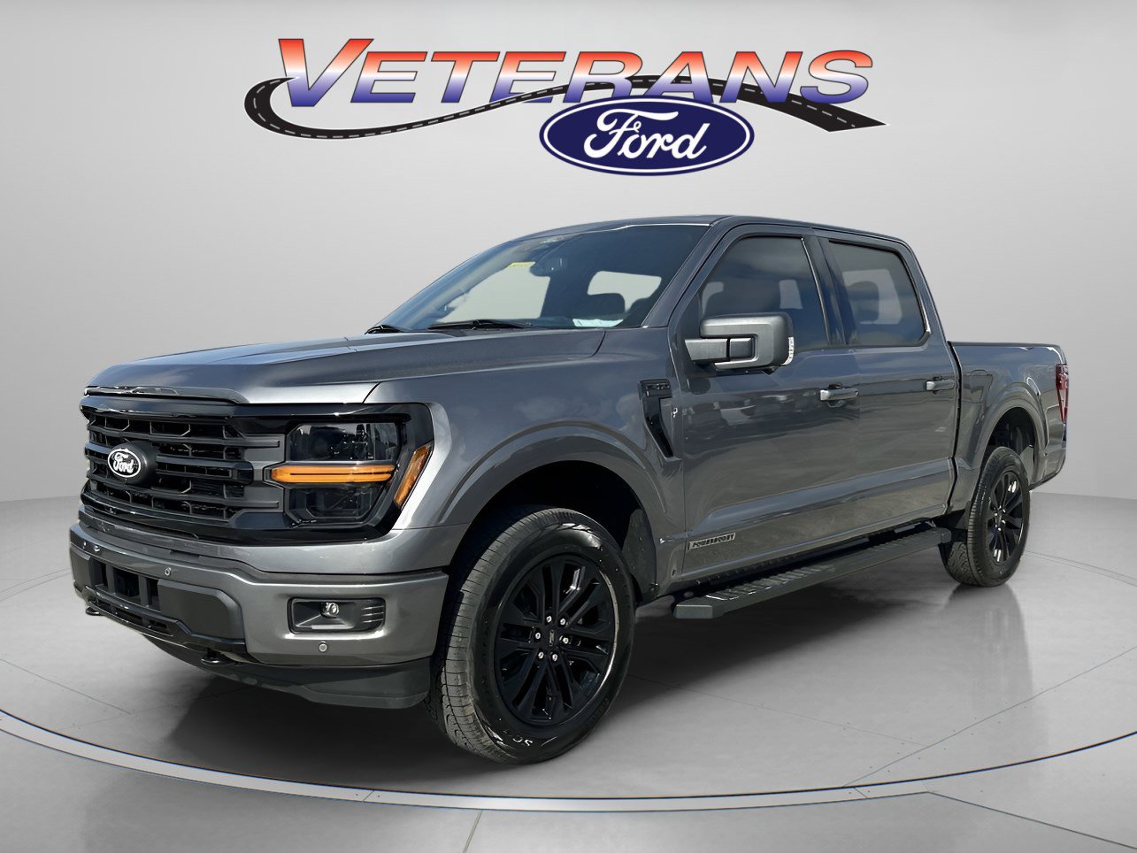 New 2025 Ford F150 XLT w/ Equipment Group 302A MID