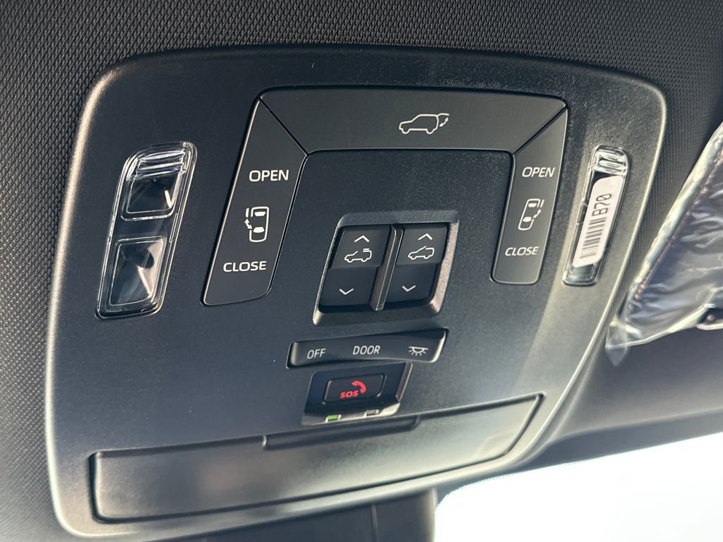 New 2026 Toyota Sienna XLE Woodland Edition image 31